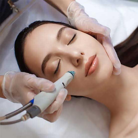 Hydra Facial